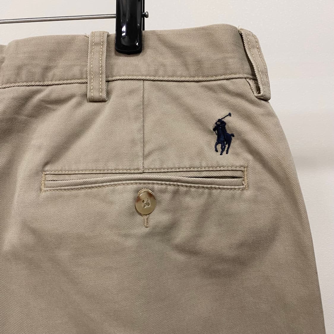 폴로 랄프로렌 포니 자수 투턱 치노 팬츠 상품이미지3