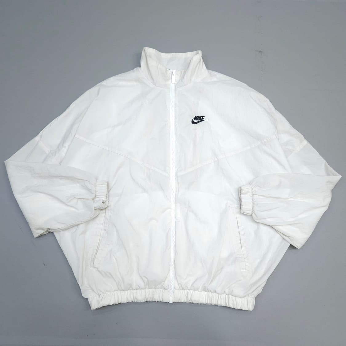 나이키 에센셜 윈드러너 m 상품이미지3