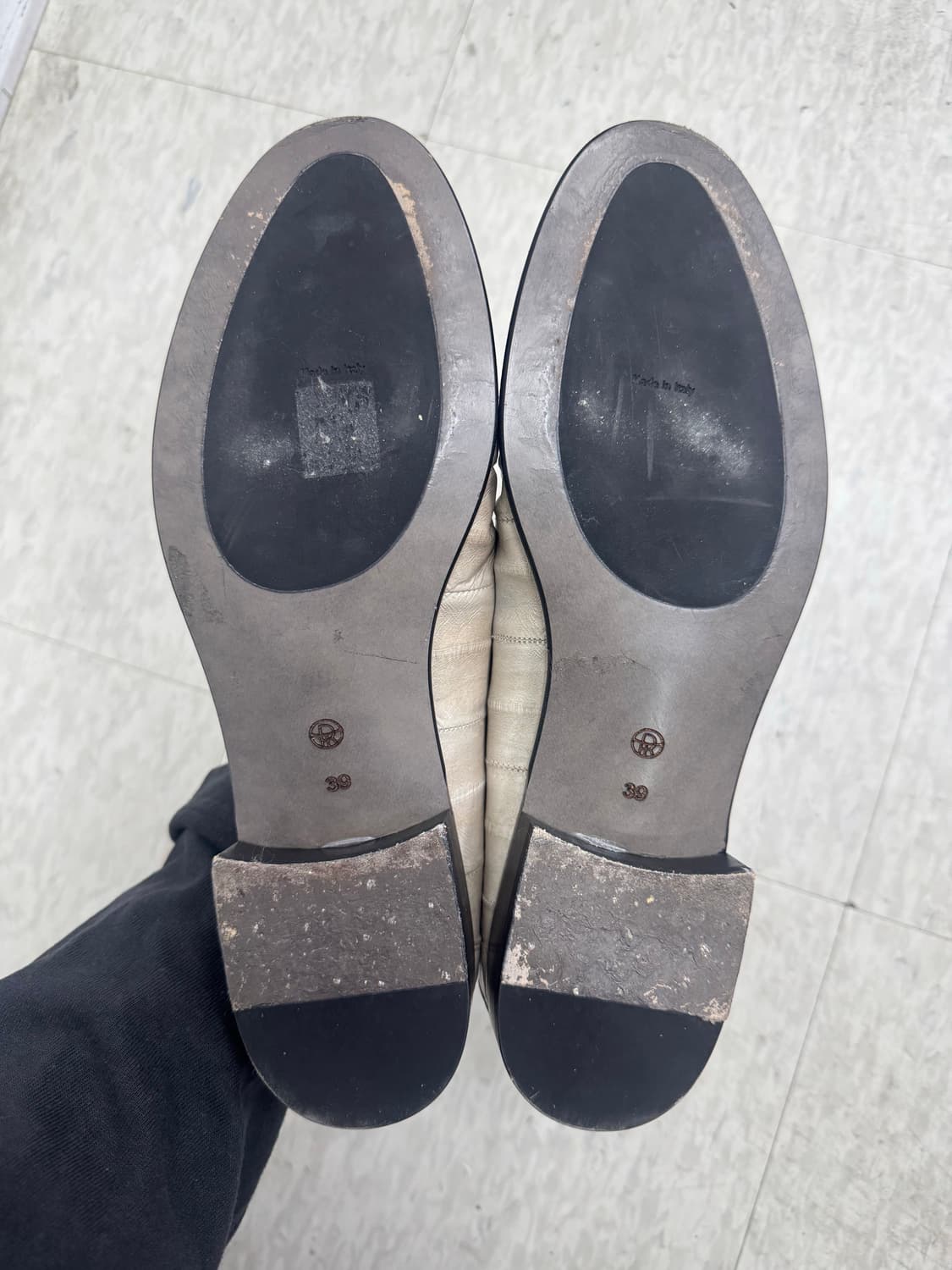 더로우 일스킨 장어 가죽 로퍼 The row eel skin loafer 상품이미지6