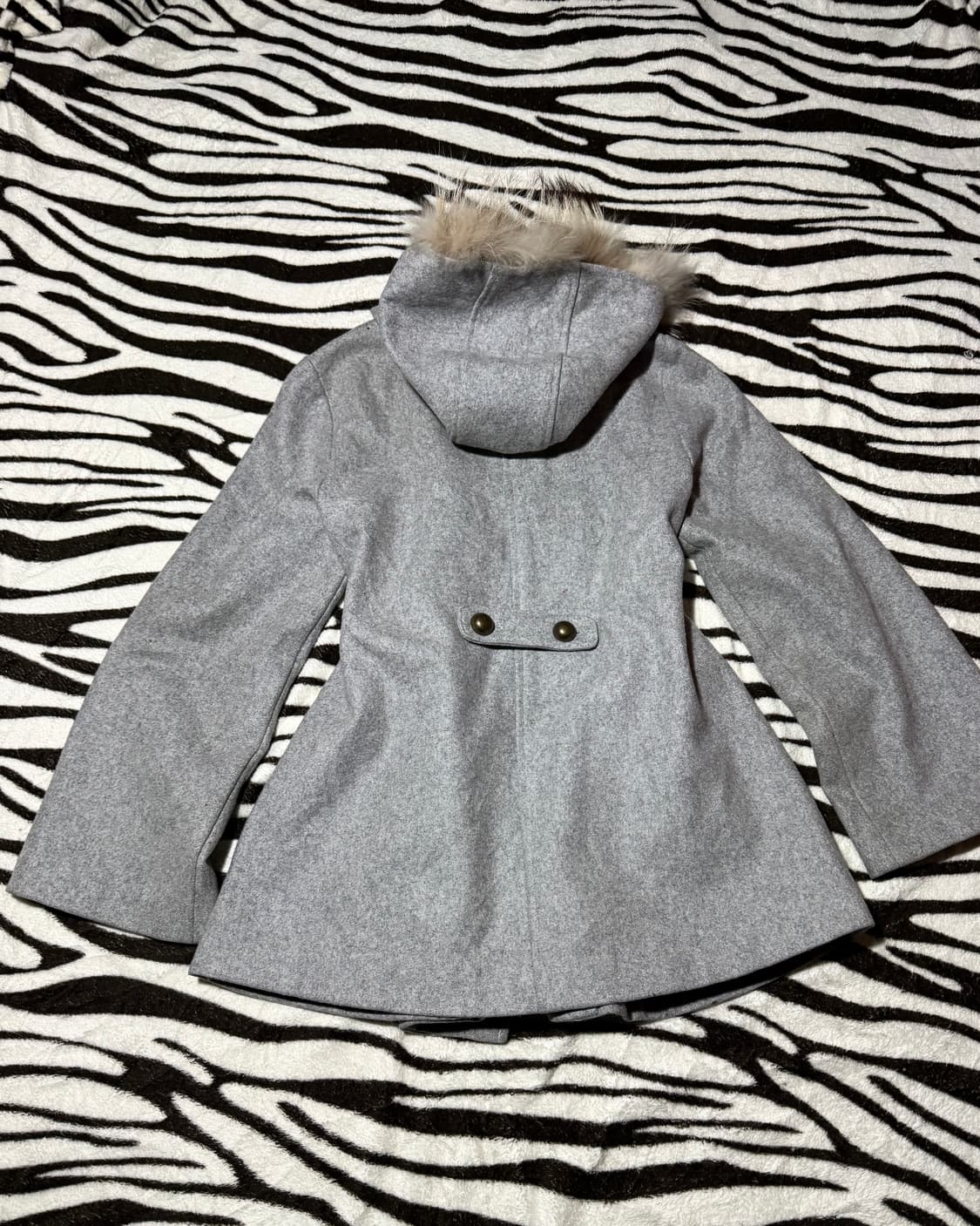 gal fur trimming double button coat 상품이미지5