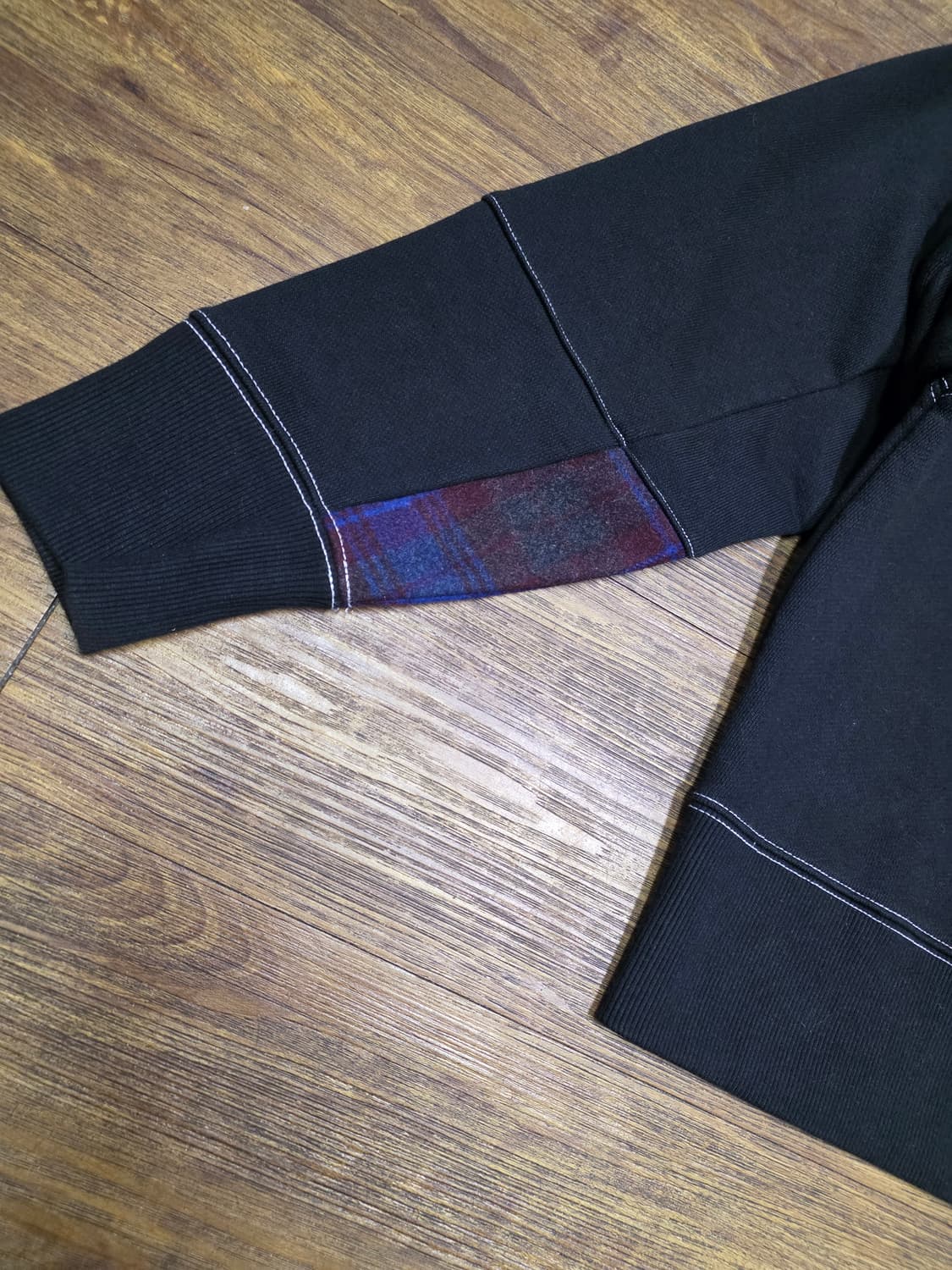 앤더슨벨 언발란스 맨투맨 미사용품  상품이미지3