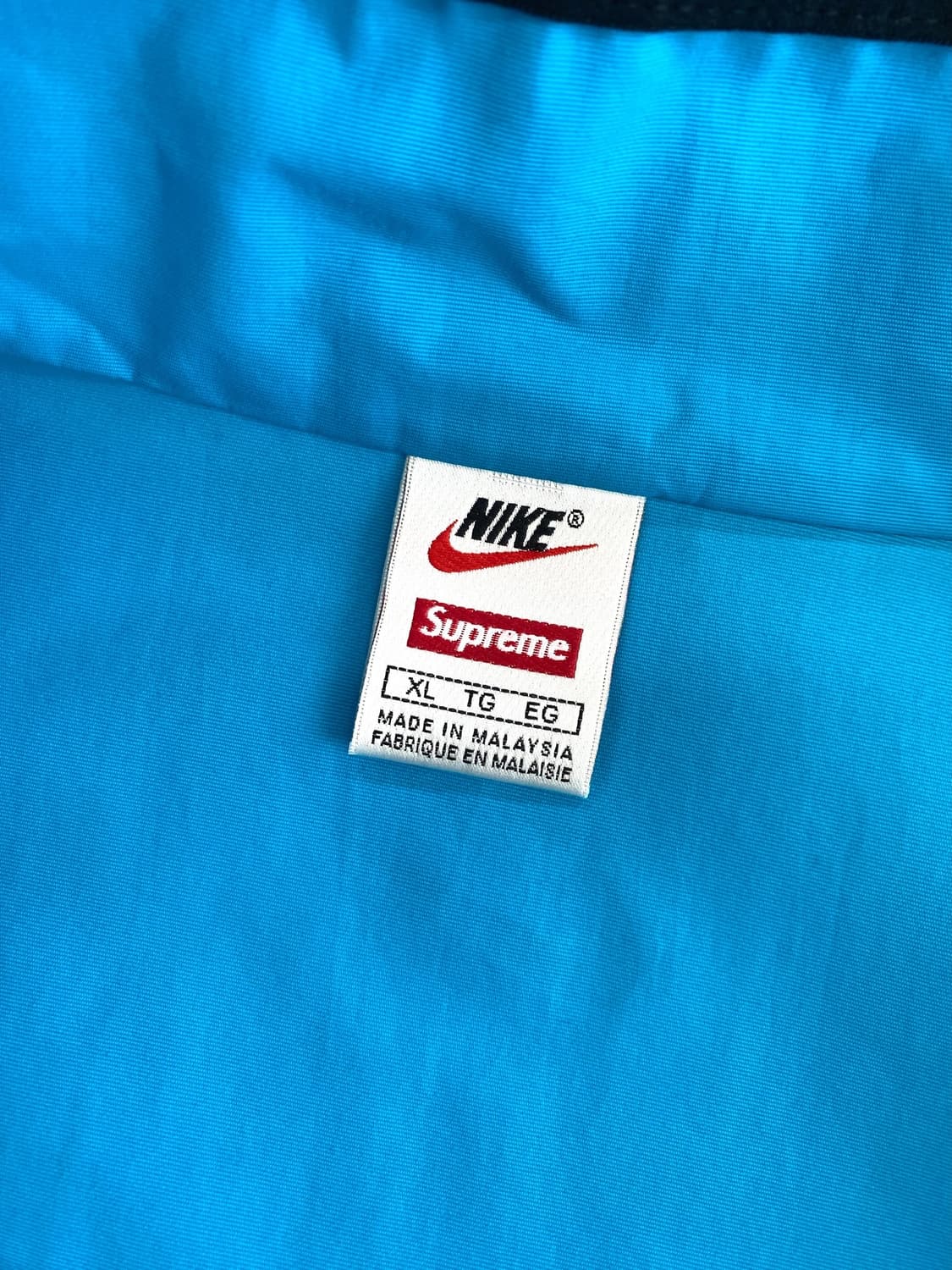 슈프림 X 나이키 17AW 트레일 러닝 자켓 상품이미지7