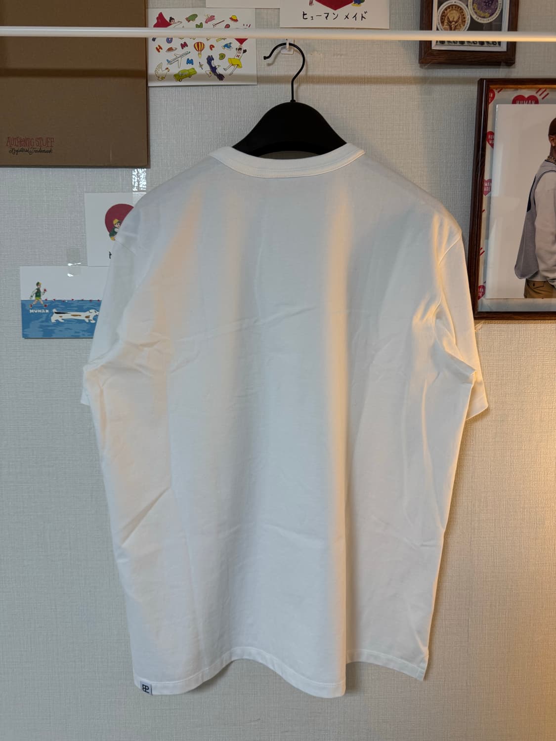 (새상품)이스트로그 퍼머넌트 포켓 반팔티 화이트 L 상품이미지2