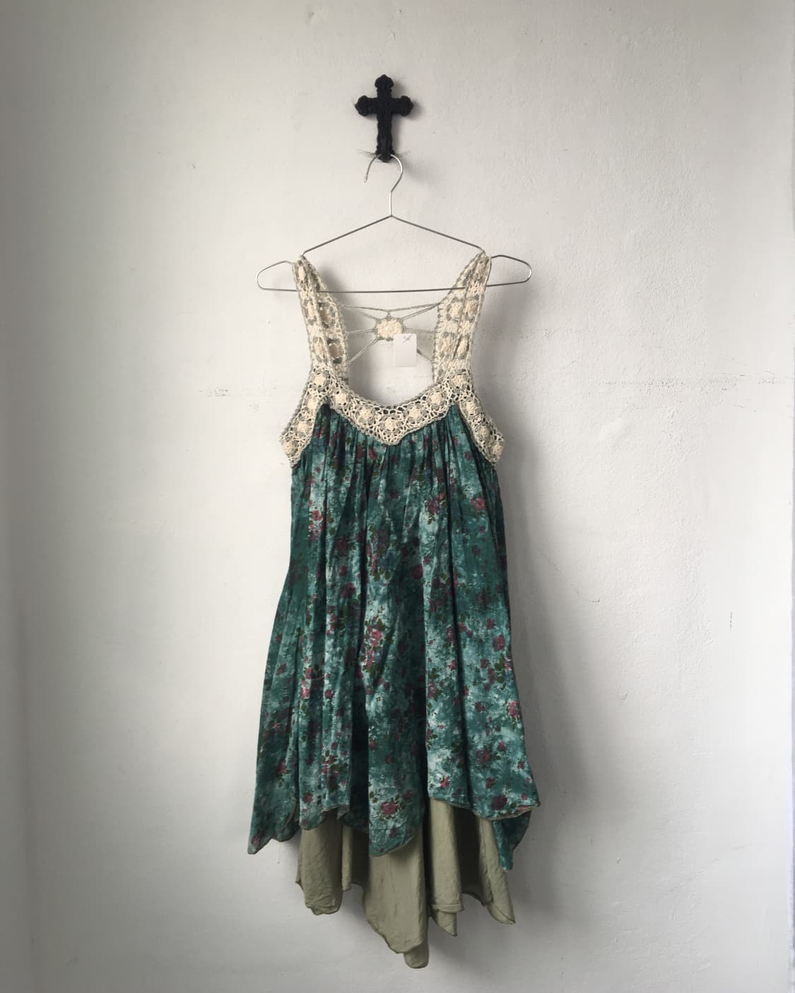 Crochet trimming unbalanced sleeveless o 상품이미지2