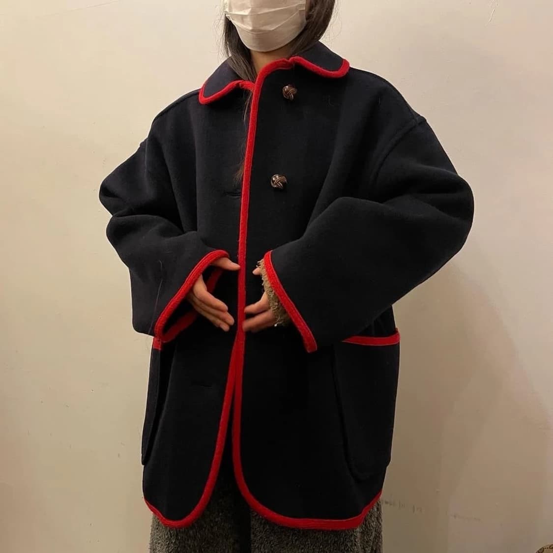 버버리 90's 레드 라이닝 우드버튼 코트 PN6664 상품이미지2