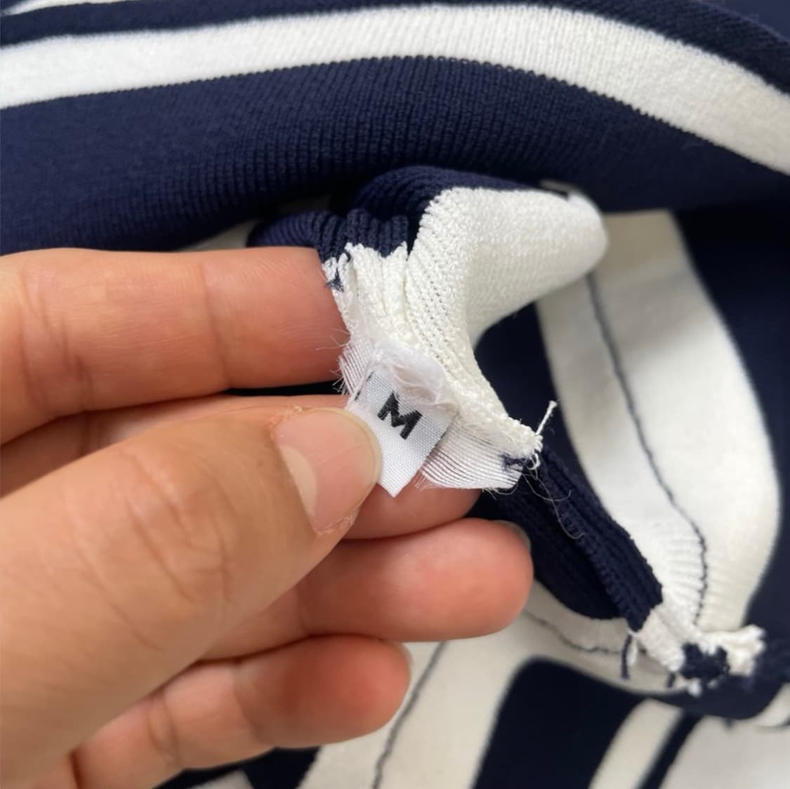 샤넬 Chanel 네이비 스트라이프 반팔 니트 M 상품이미지4