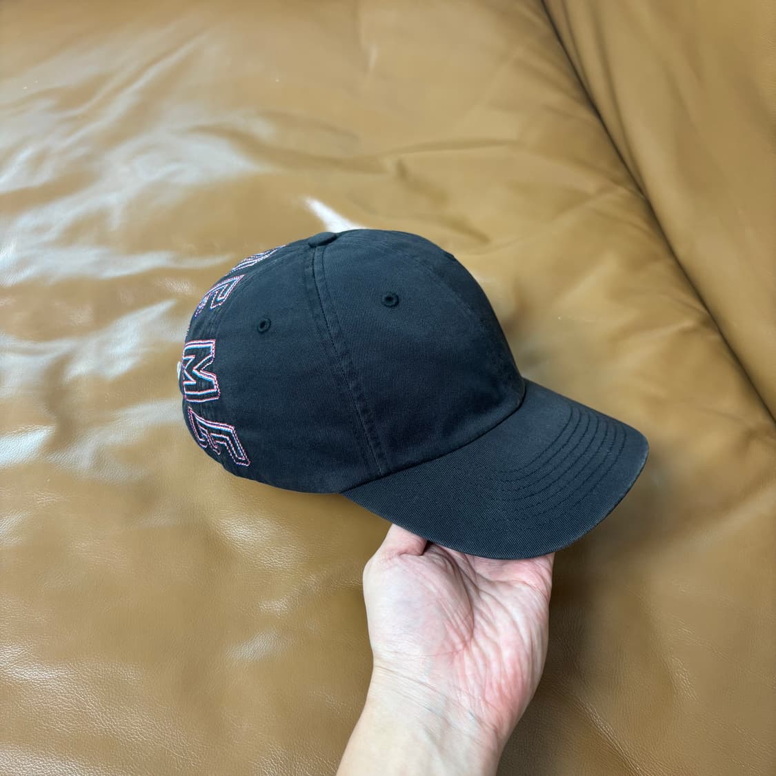 Supreme 슈프림 블랙 6패널 볼캡 모자 (Back Arc Logo) 상품이미지3
