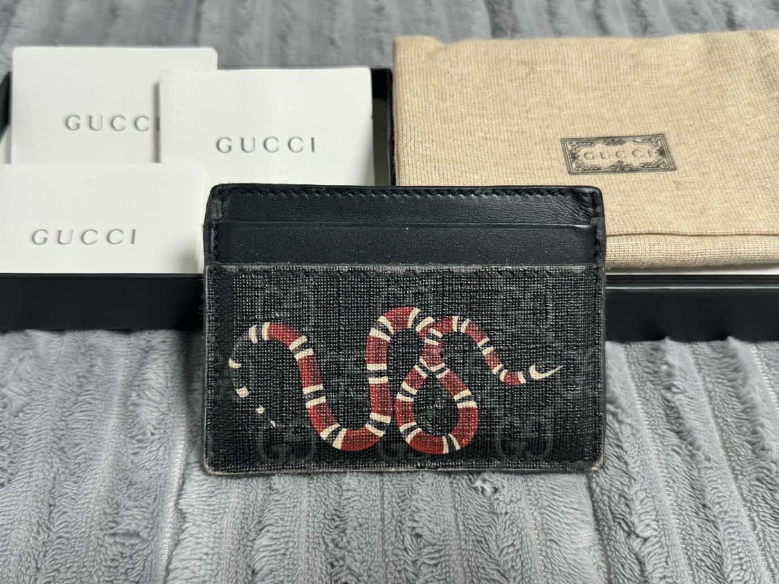 구찌 스네이크 카드지갑 상품이미지1