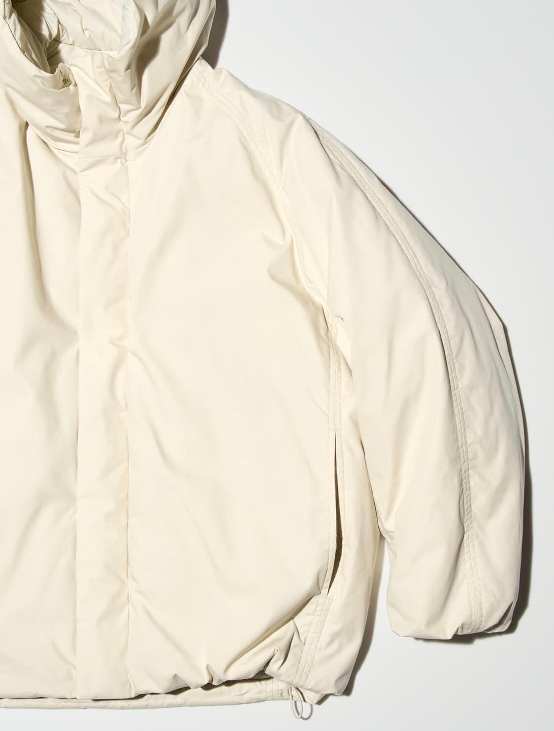 유니클로u 퍼프테크 볼륨 파카 내츄럴 / L 상품이미지2