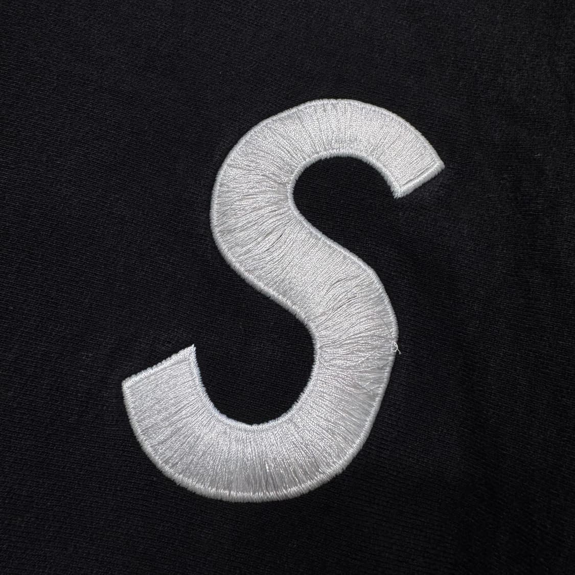 Name : 슈프림 자수 S로고 크루넥 블랙 컬러 맨투맨 :)  상품이미지3