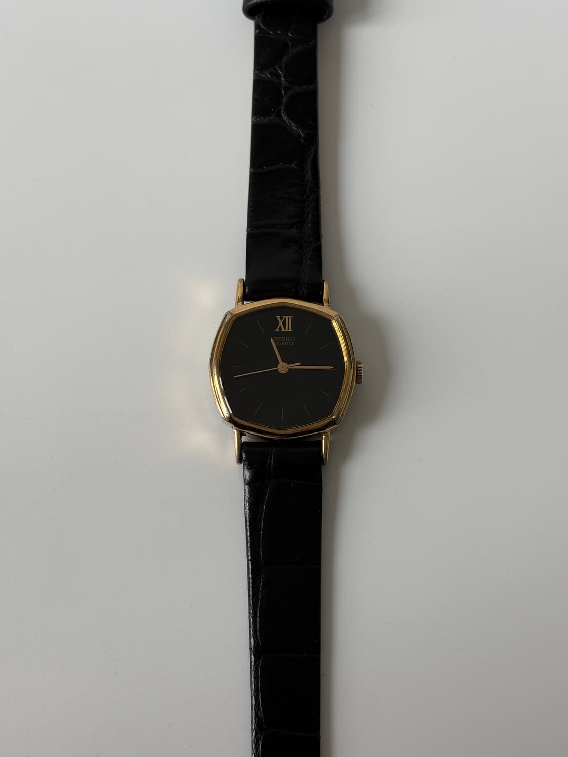 1980년대 블랙 다이얼 골드 옥타곤 쿼츠 여성 상품이미지2