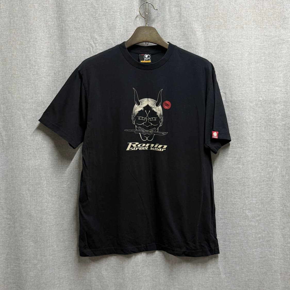 [L] 로닌 스트릿웨어 오니 그래픽 반팔티 상품이미지1