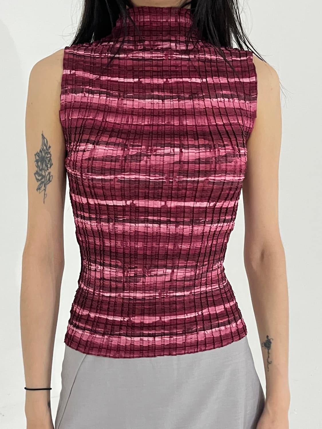 Color mix pleats top 상품이미지1