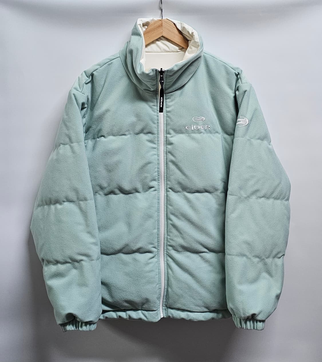 아이더 리버시블 코듀로이 구스패딩 M 상품이미지3