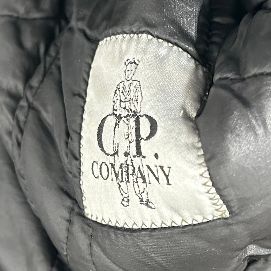 CP 컴퍼니 왁스드 나일론 개파카 야상 상품이미지8