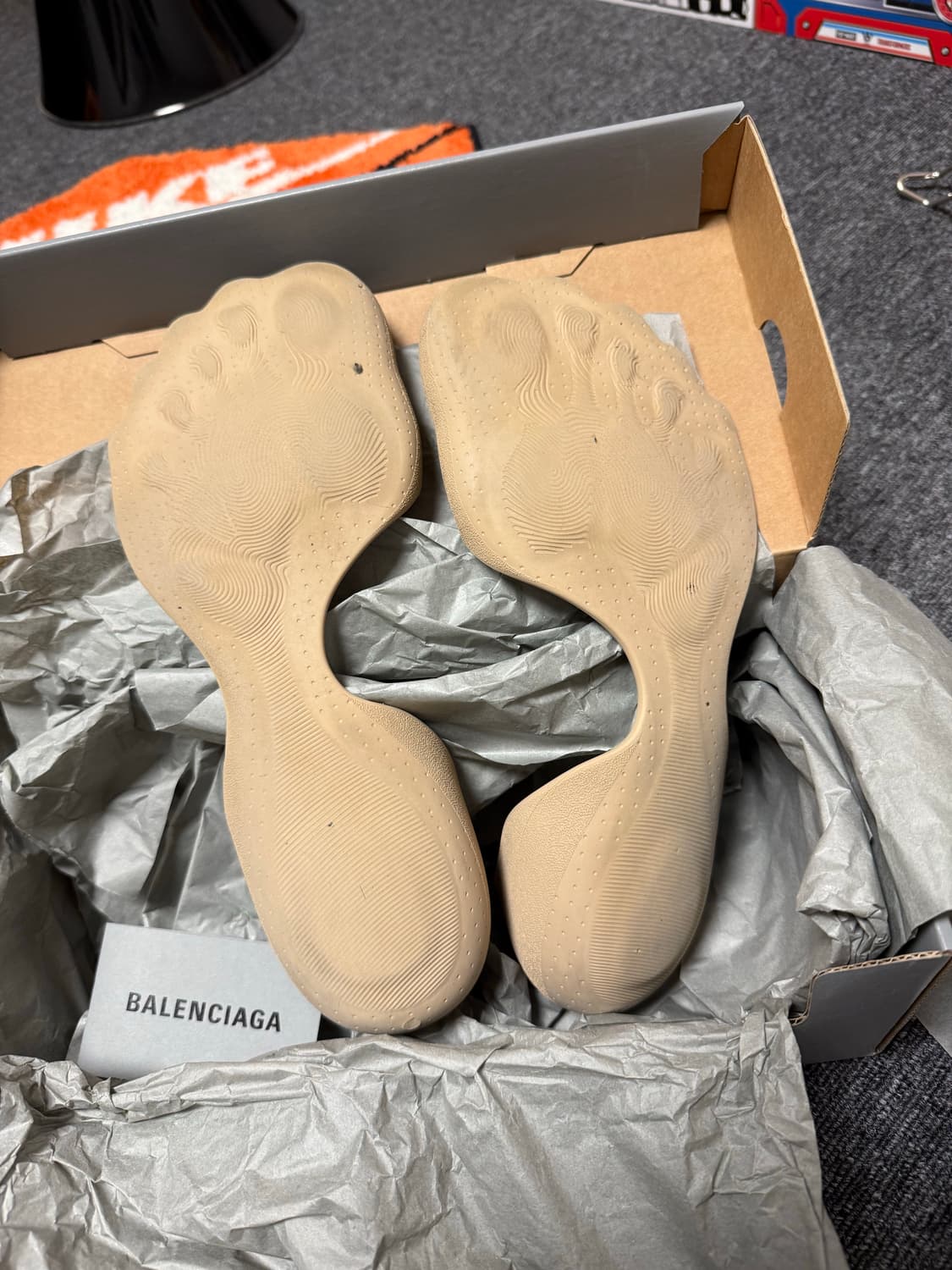 [43] 발렌시아가 제로 스니커즈 베이지 상품이미지9