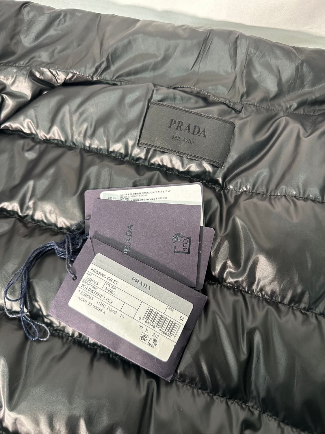 [정품] 프라다 리나일론 삼각로고 패딩조끼 SGH065 (54size) 상품이미지5