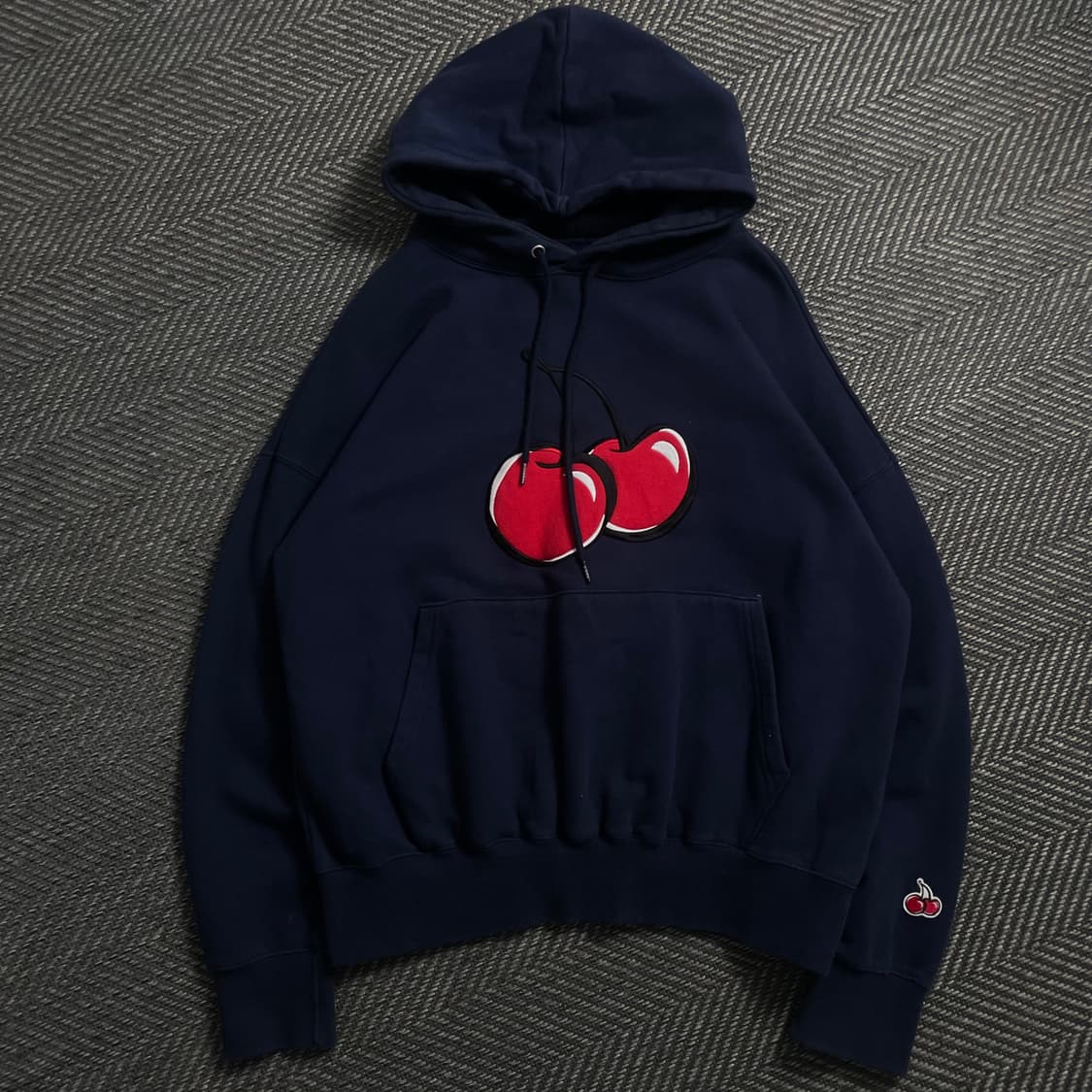 키르시 빅 체리 로고 후드 티셔츠 네이비y 4648 상품이미지2