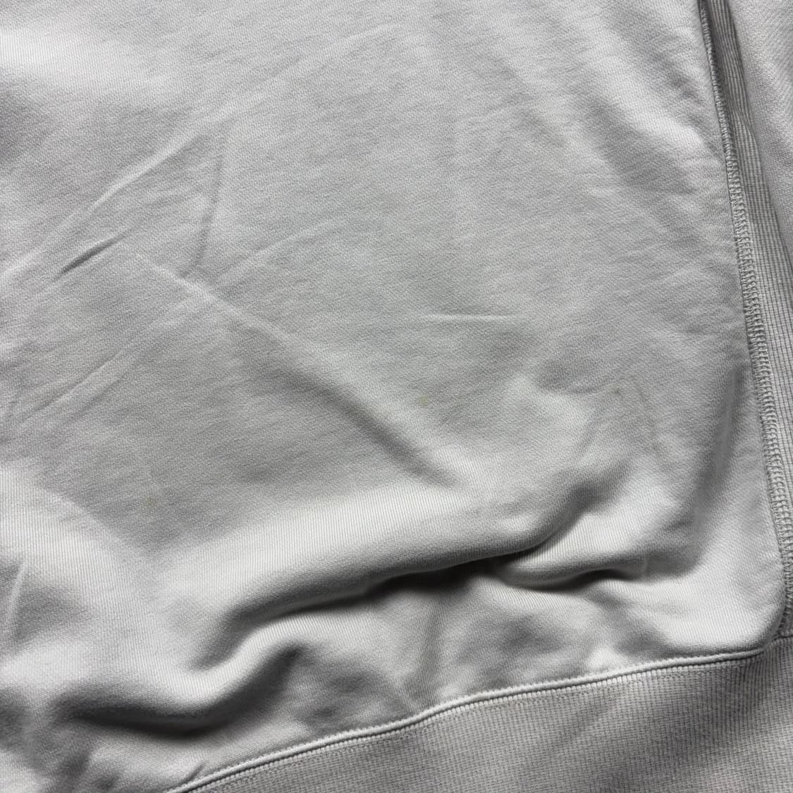 아디다스 이큅먼트 백삼선 맨투맨 상품이미지5