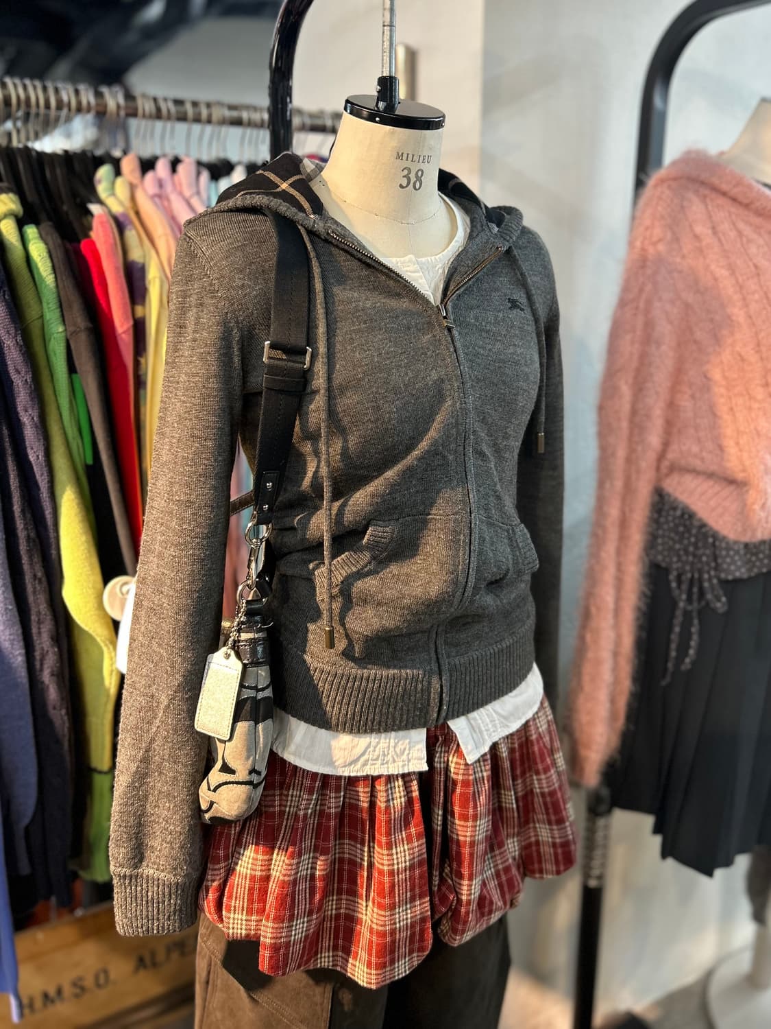 Burberry Charcoal Knit Zip-Up Hoodie 상품이미지1