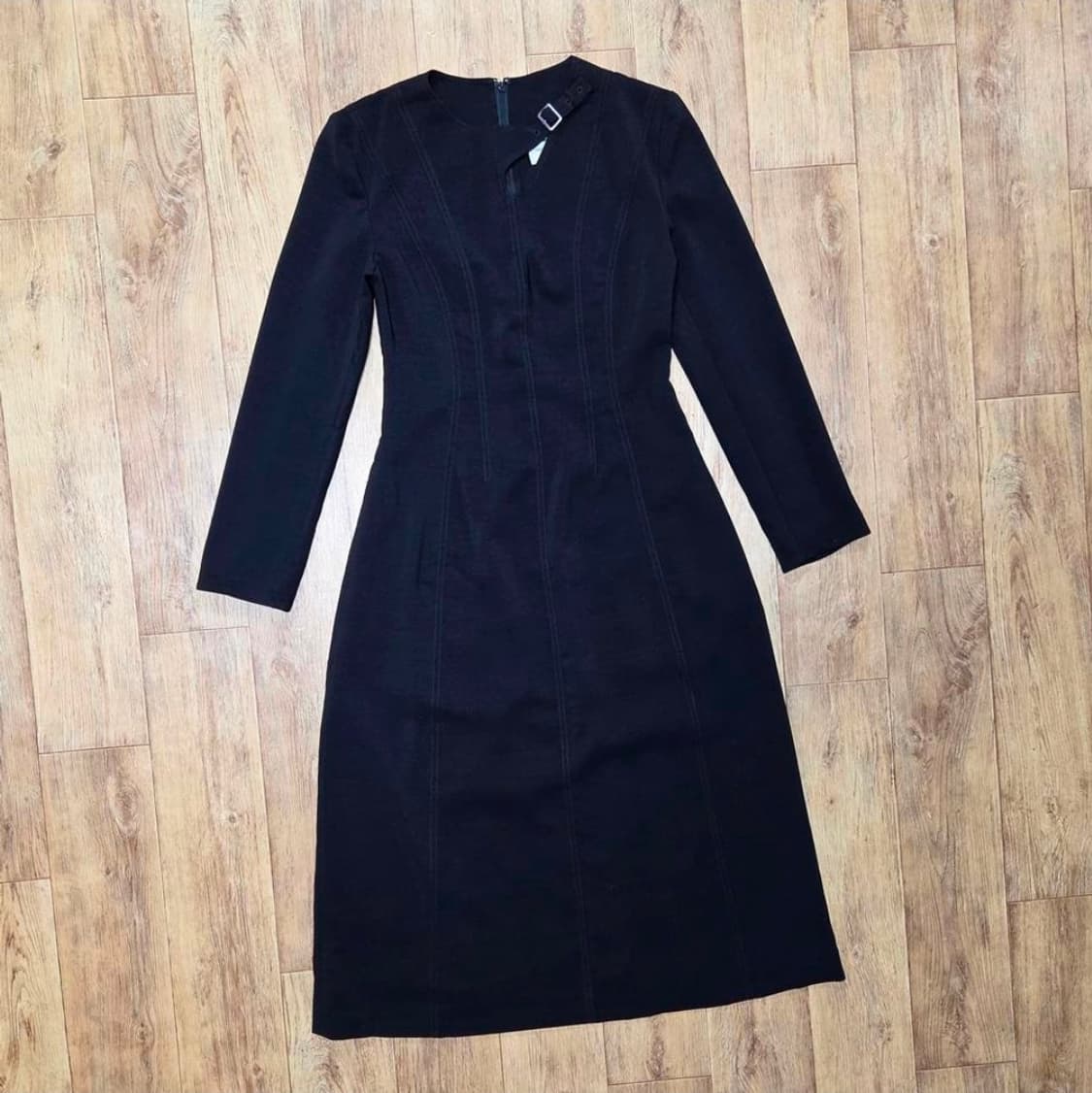 해바이해킴(HAE BY HAEKIM) 컷아웃 볼륨원피스 55 상품이미지5