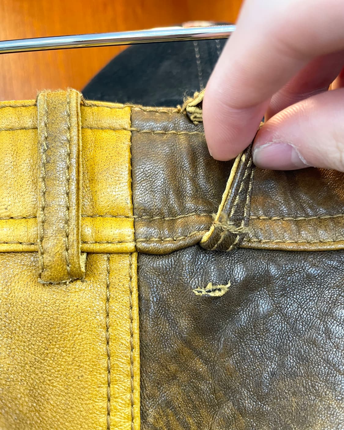 [48] 저스트 카발리 레더 플레어 팬츠 상품이미지7