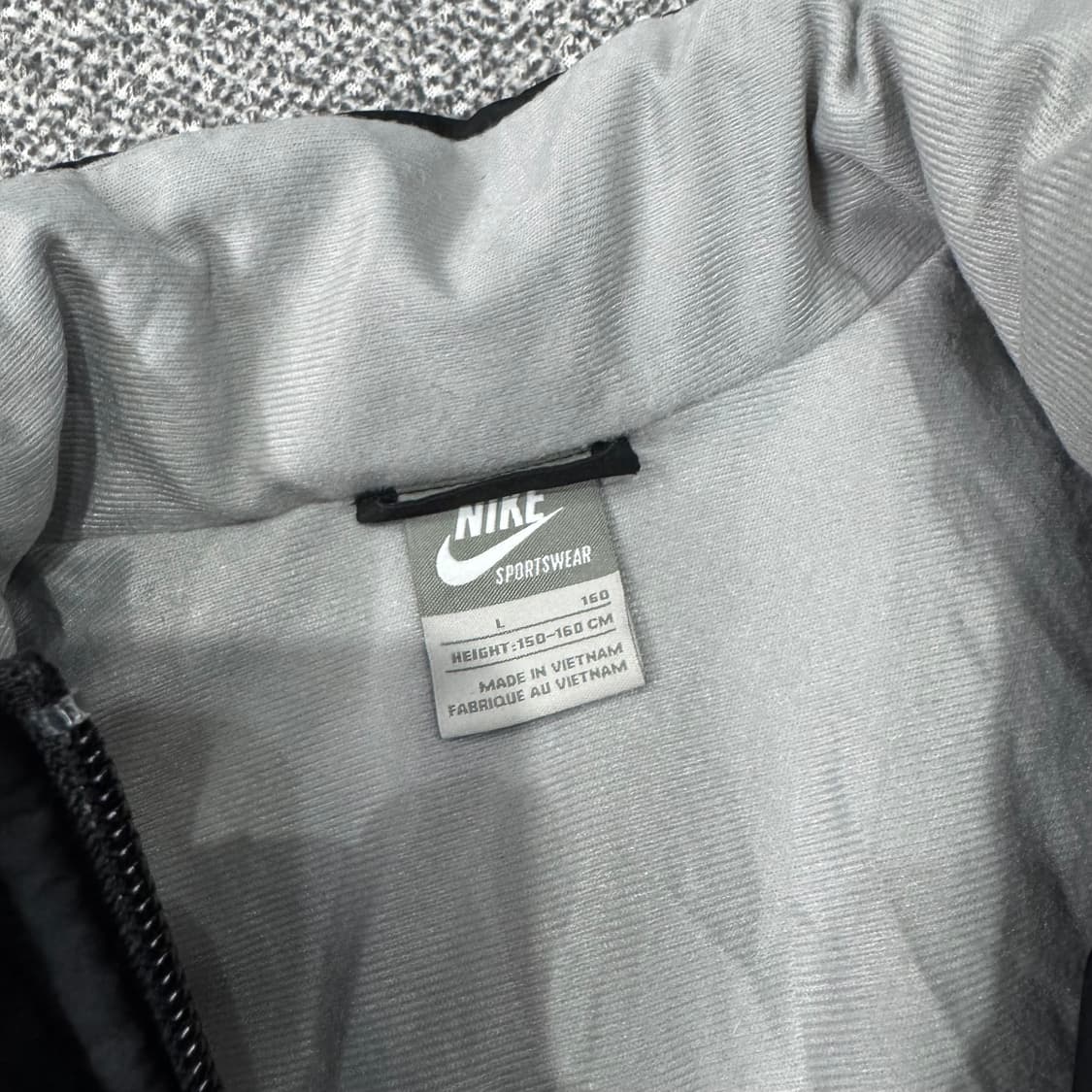 나이키 00s 블랙 화이트 퓨추라 로고자수 덕다운 숏패딩 상품이미지5