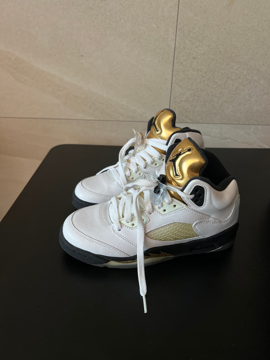 [230mm] 에어 조던 5 레트로 올림픽 골드 코인 상품이미지5