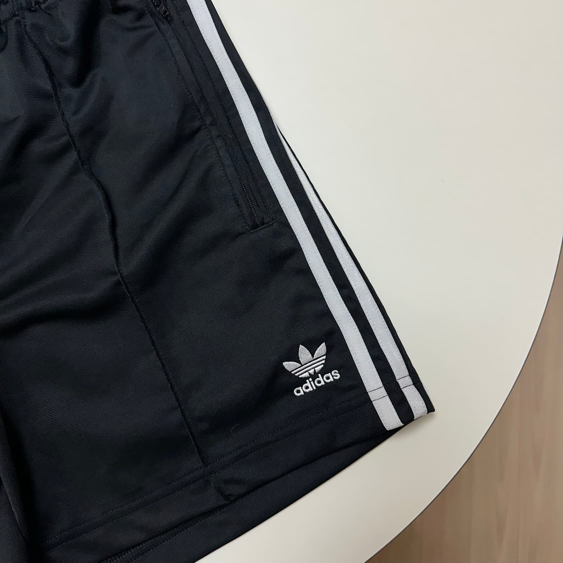 아디다스 파이어버드 쇼츠 블랙 상품이미지3