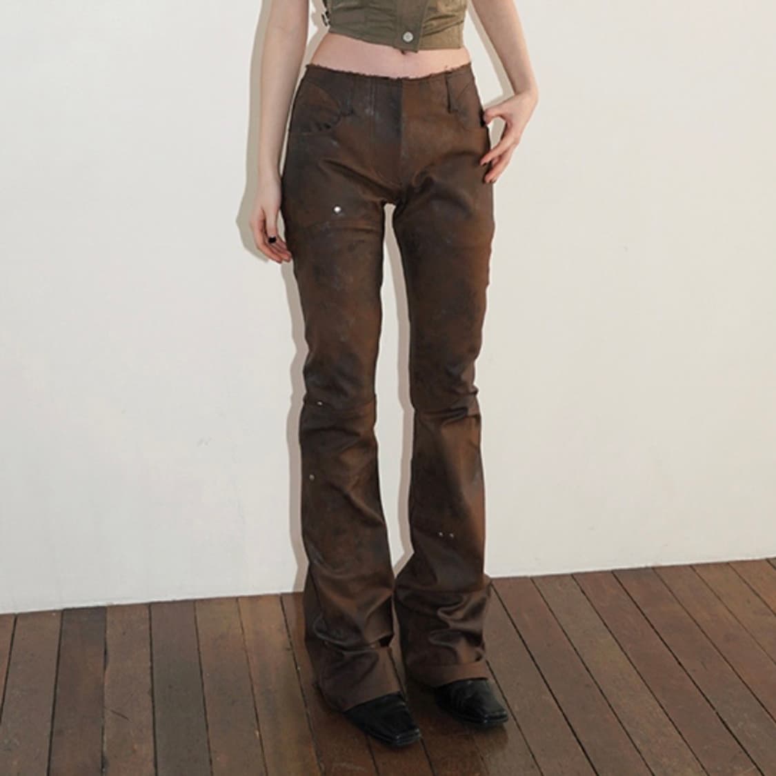 LOW WAIST ASYMMETRY LINE FLARE PANTS 상품이미지3