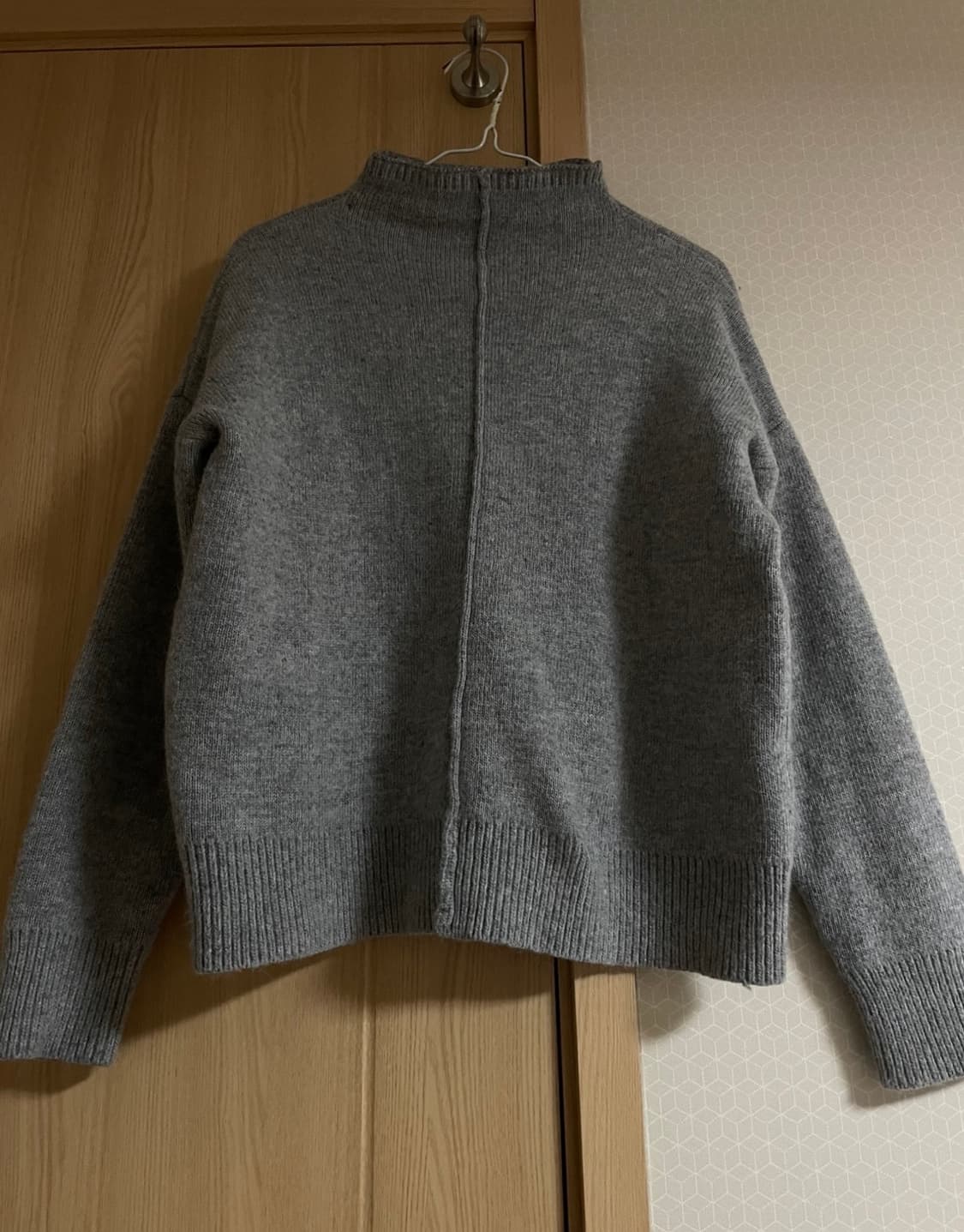 회색 니트 상품이미지2