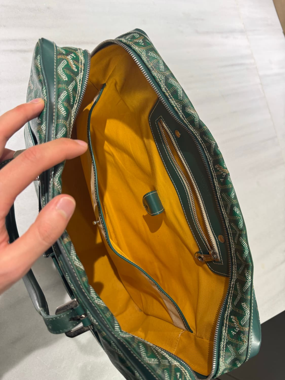 고야드 암바사드 MM 도큐먼트 케이스 그린 상품이미지8