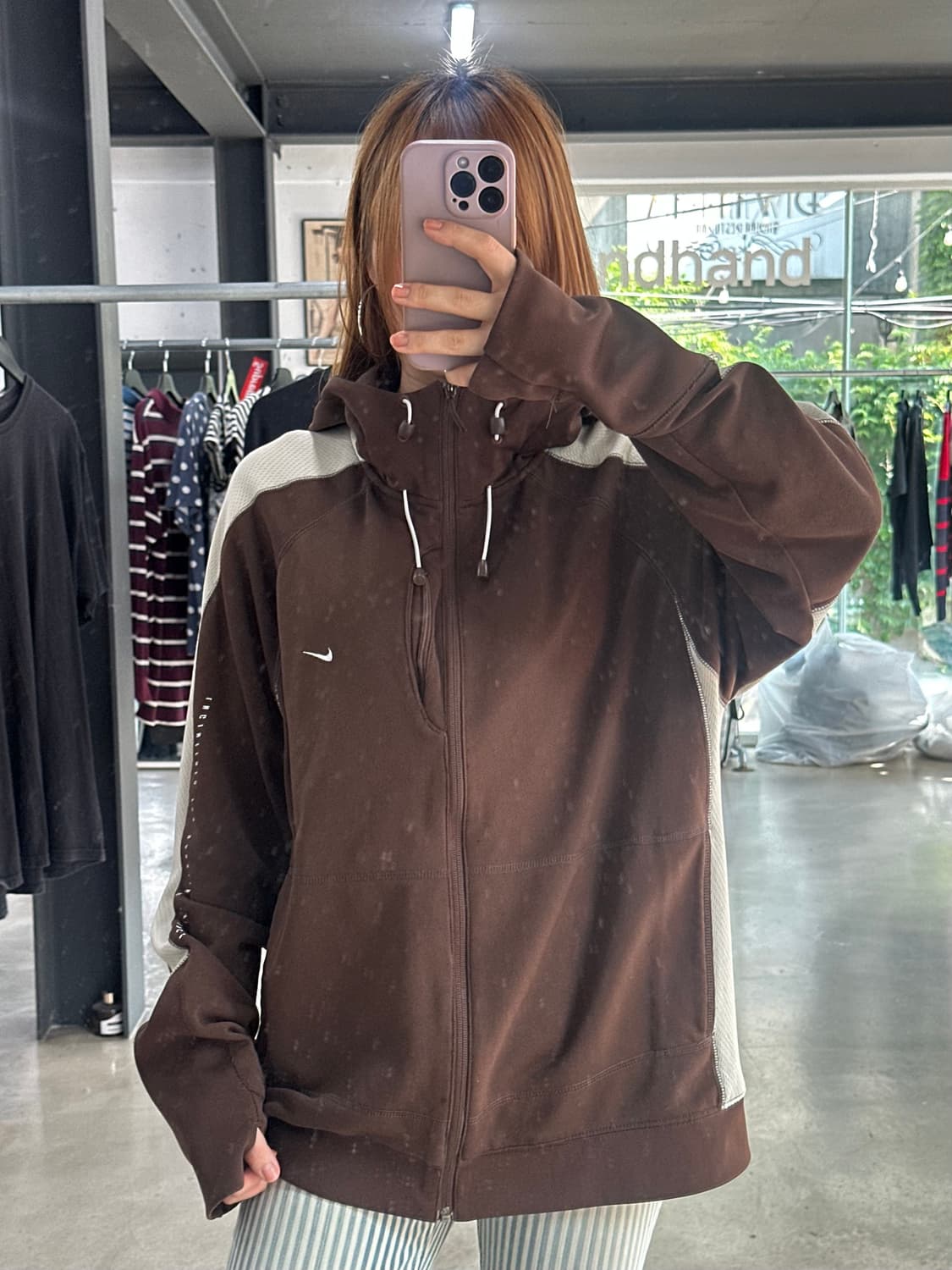 나이키 올드스쿨 핸드워머 테크팩 후드집업 초코바닐라 상품이미지3