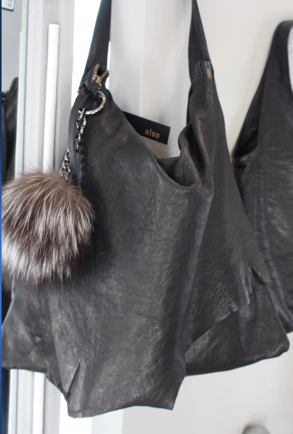 리얼 램스킨 숄더백 상품이미지1