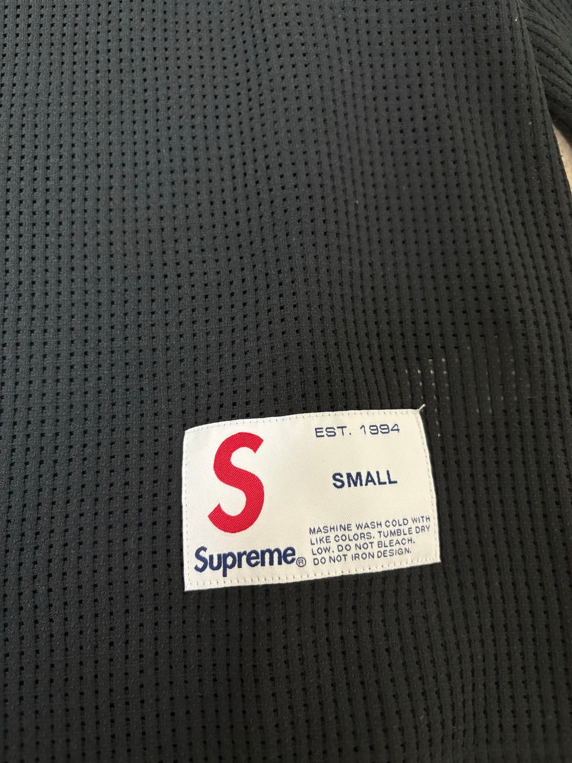 슈프림 폴라텍 메쉬 롱슬리브 블랙제품 팔아요!  상품이미지4