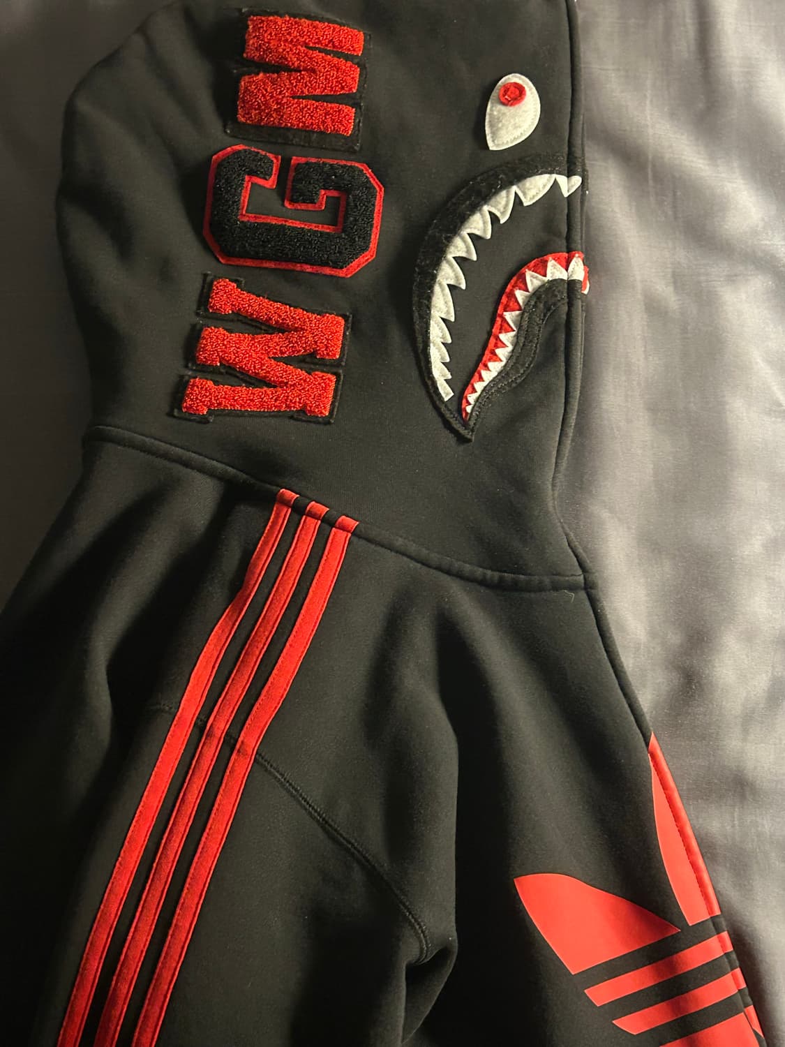 베이프 아디다스 샤크 상품이미지3