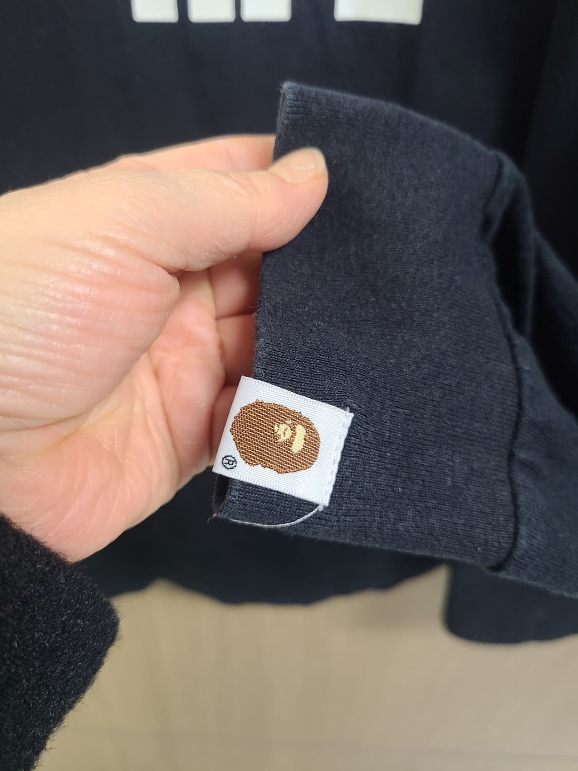 에이프 롱슬리브 xl 상품이미지3