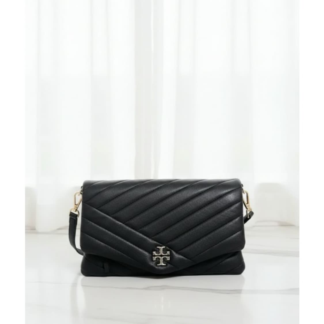 토리버치 키라 쉐브론 클러치백 상품이미지1