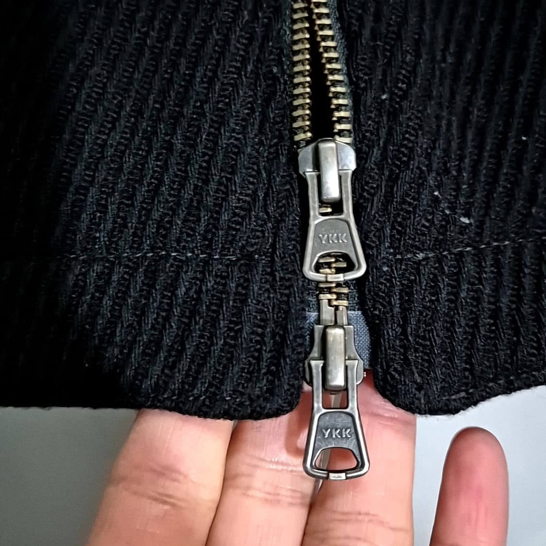 Insilence 인사일런스 절개 봄버 자켓 상품이미지3