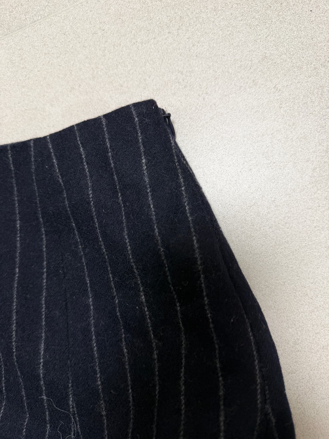 스트라이프 울 미디 스커트 상품이미지2