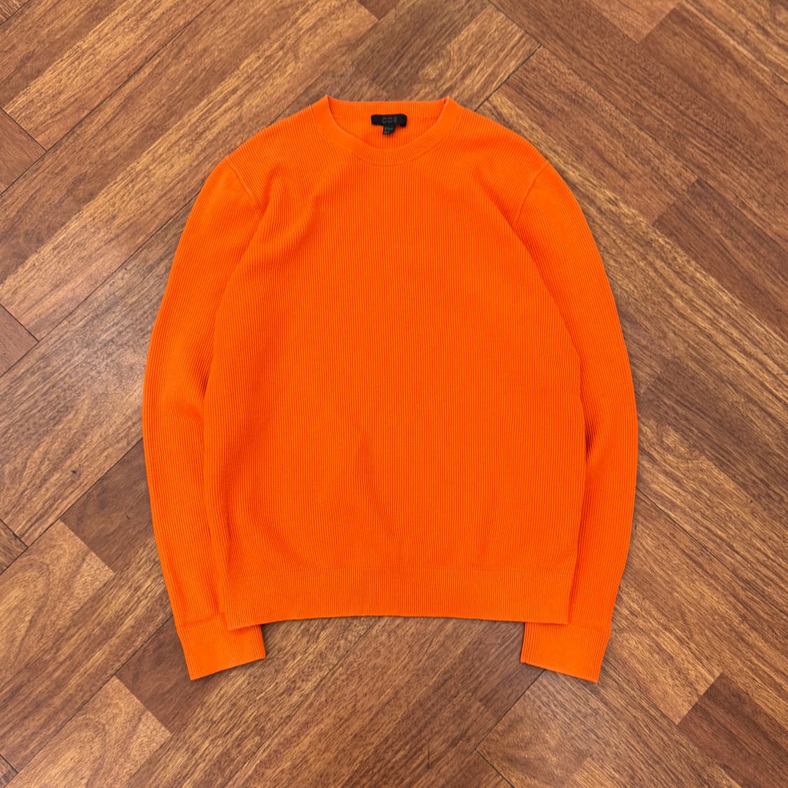 M COS 오렌지 와플 라운드 니트  상품이미지1