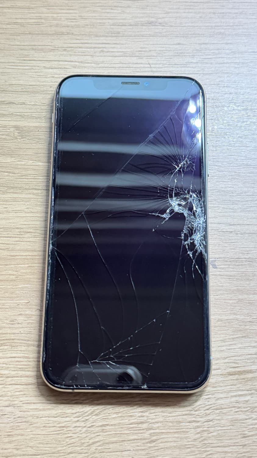 아이폰XS 256 액정파손 상품이미지2
