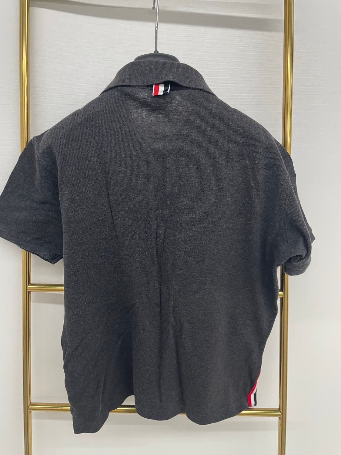 톰브라운 반팔 티셔츠 그레이 상품이미지4