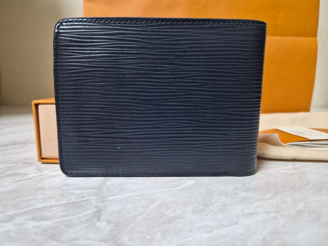 루이비통   멀티플 월릿  에피 레더 반지갑 상품이미지2