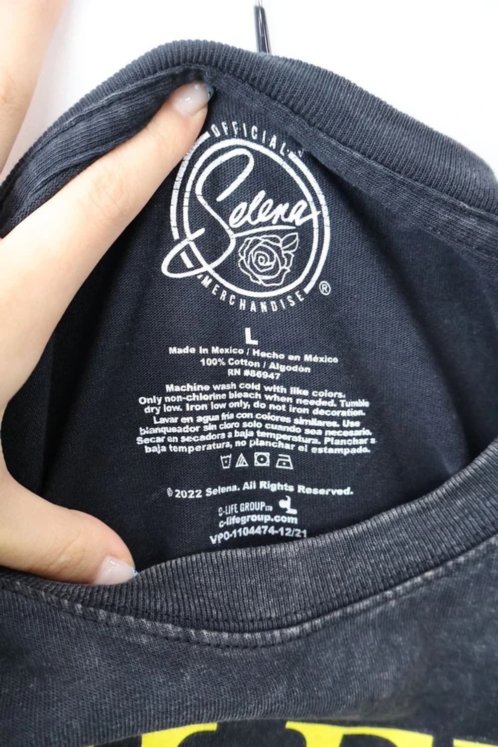 Selena Queen of Cumbia Graphic Tee 상품이미지7