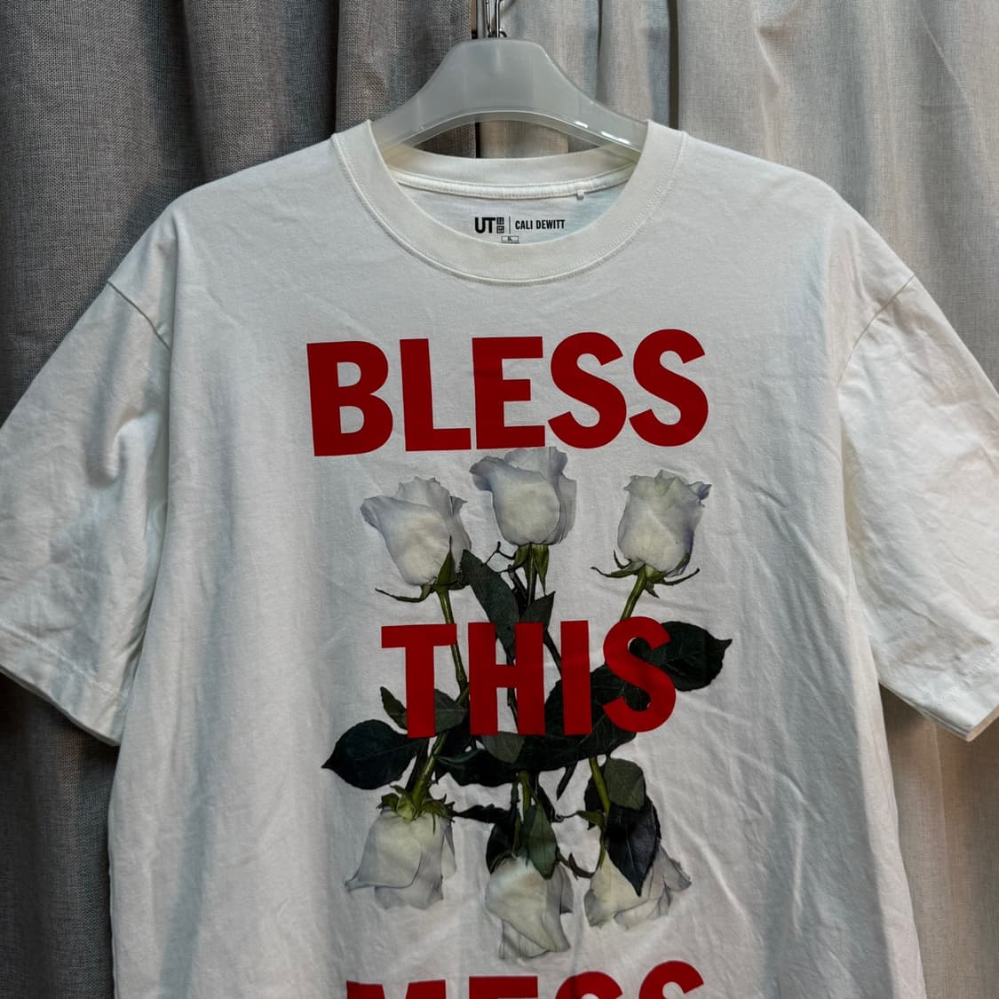 [XL] 유니클로 Bless This Mess 반팔 티셔츠 상품이미지3