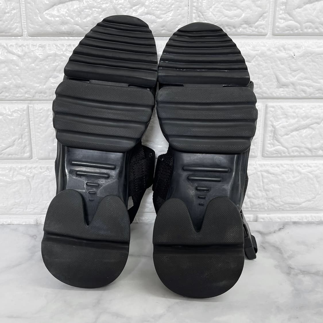 COS 코스 Chunky Sole Strap Sandals 43 상품이미지5