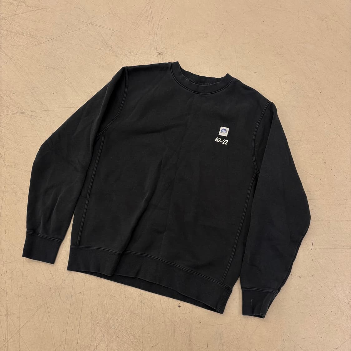 나이키 에어포스 원 빅로고 맨투맨 상품이미지1