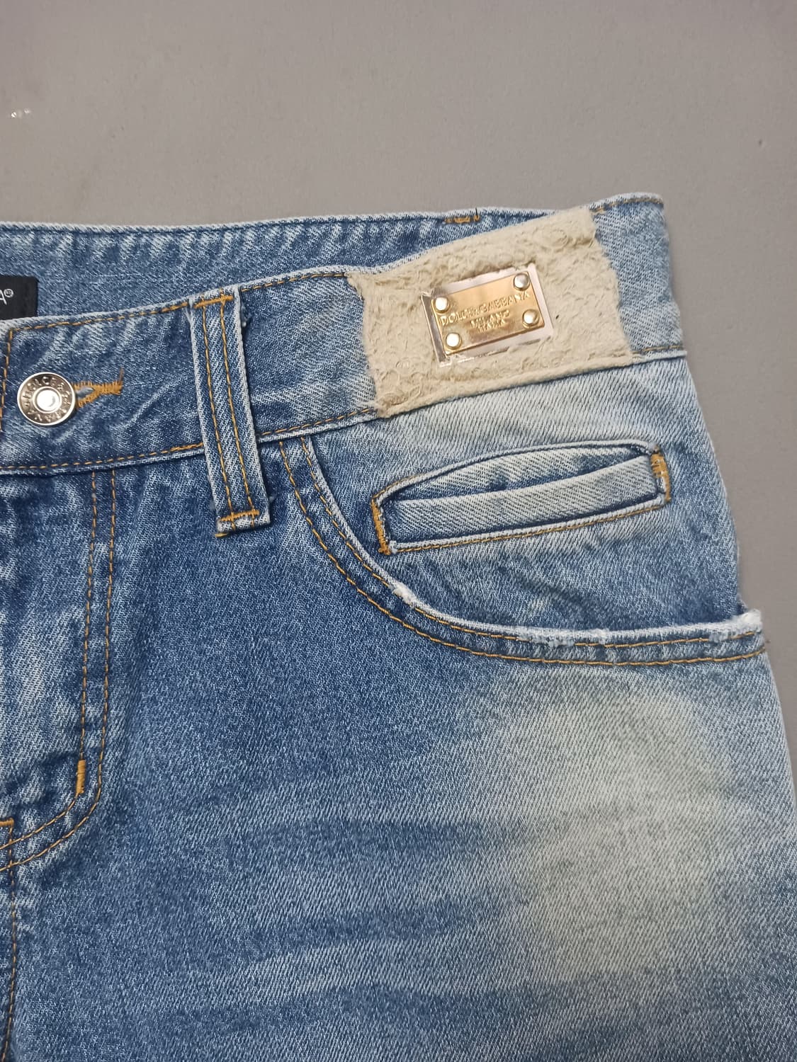 [32] 돌체앤가바나 데미지 앵클 데님 청반바지 상품이미지4