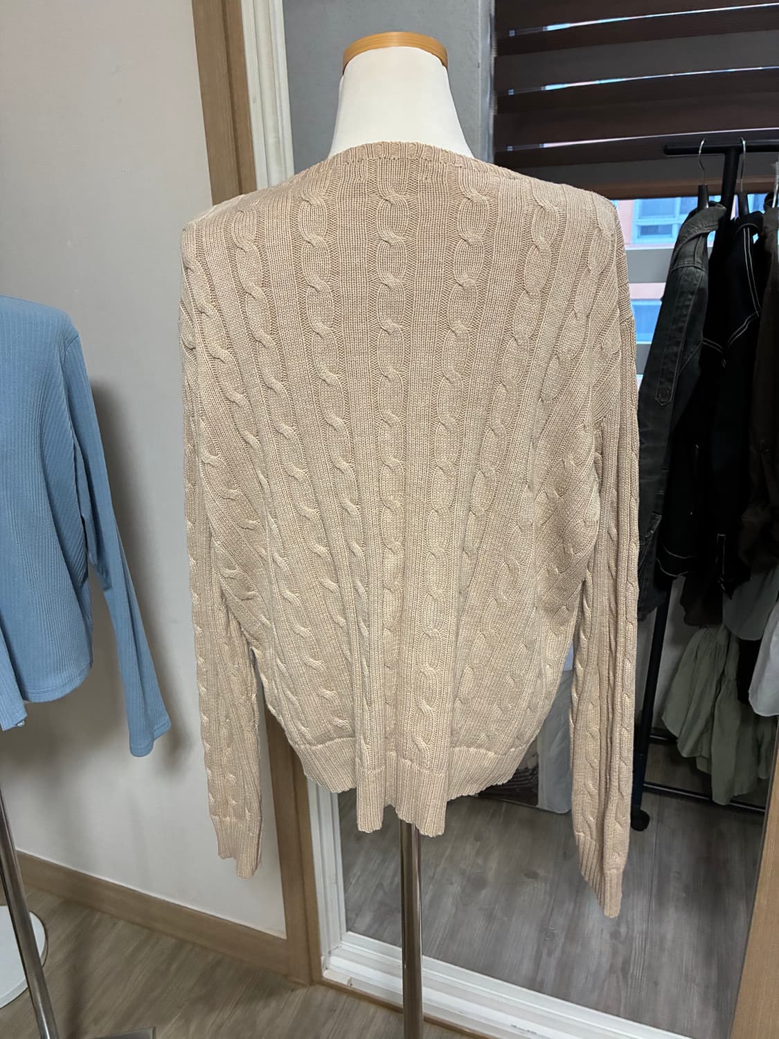 폴로 베이지 니트 상품이미지2